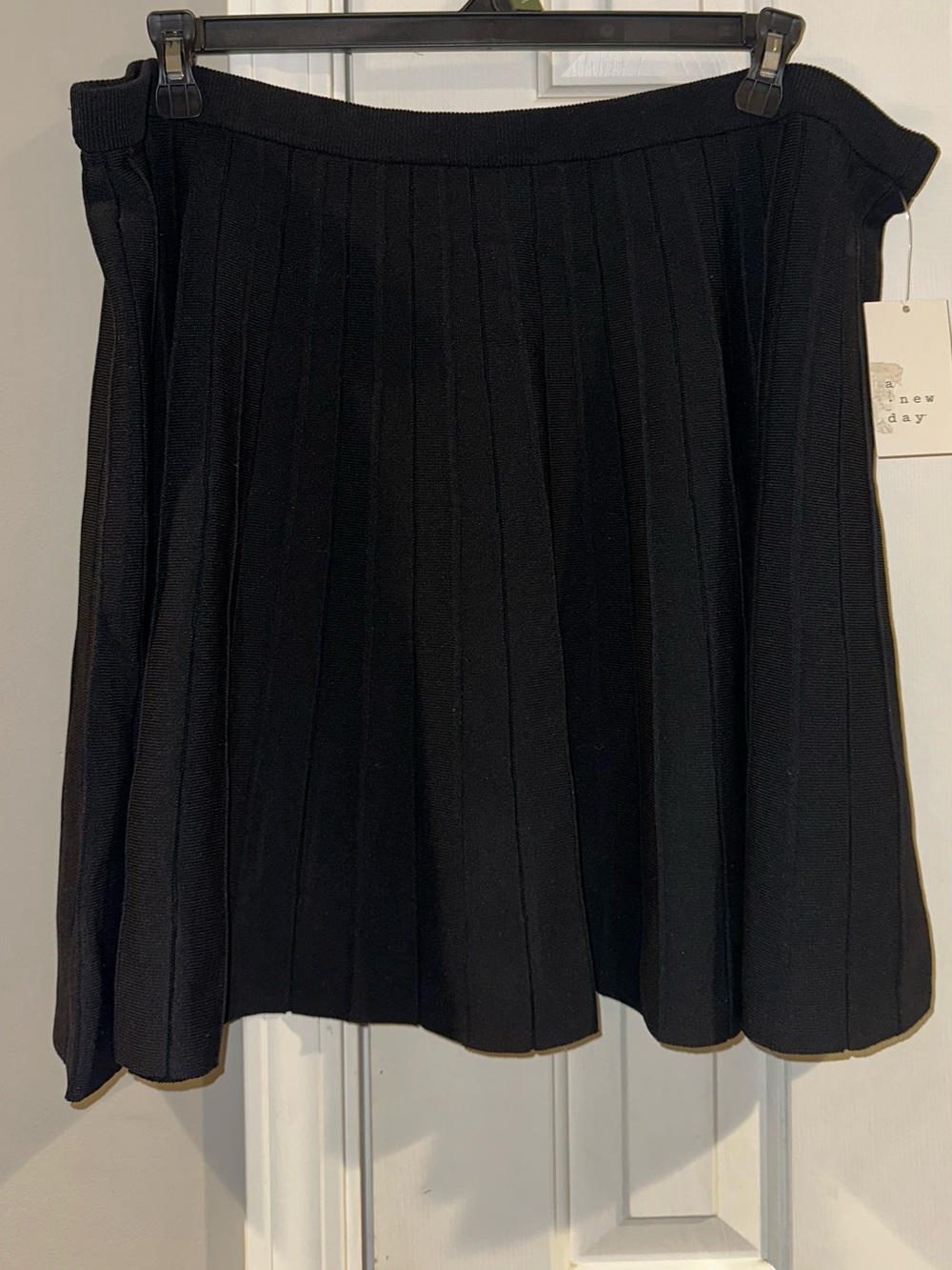 Black Pleated Skirt, NWT - A New Day, 2X Plus - viscose / nylon, stretch waist